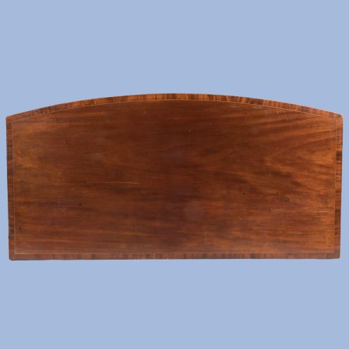 A FINE GEORGIAN SIDEBOARD AFTER THE DESIGN BY GEORGE HEPPLEWHITE - ADDITIONAL PHOTO 4