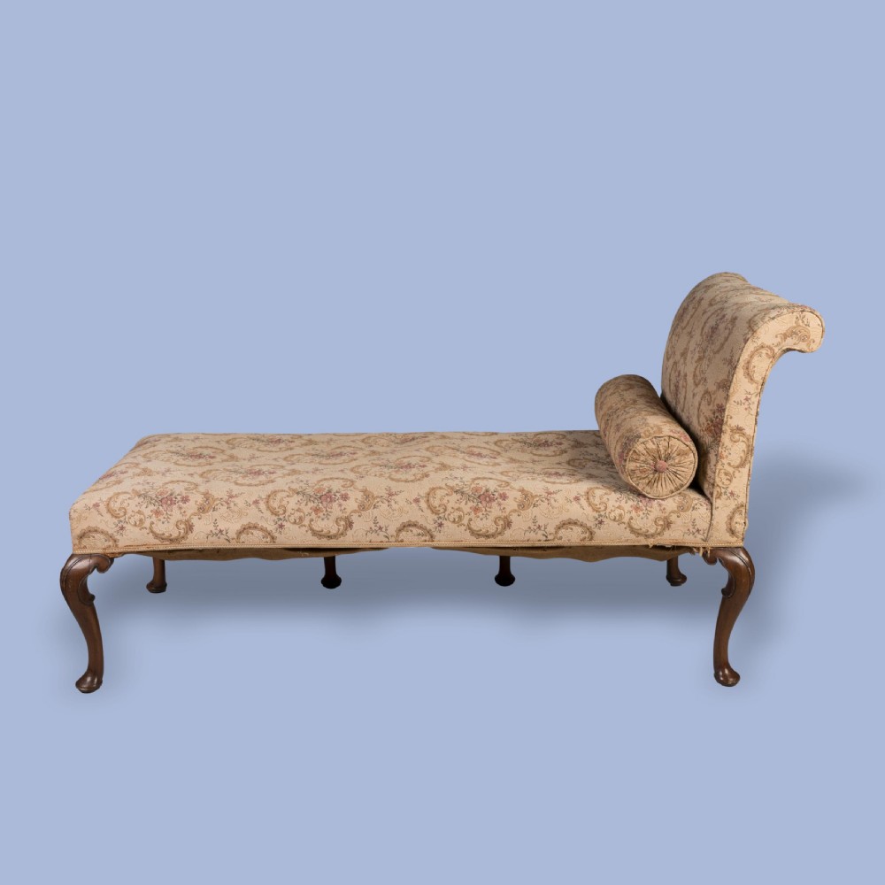 A WALNUT DAYBED IN THE GEORGIAN MANNER View IV