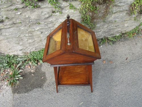 Bijouterie table
