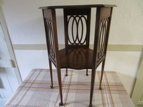 Fretwork lamp table