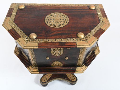 INDIAN DOWRY CHEST CABINET HINDHU ANTIQUES BRASS - ADDITIONAL PHOTO 2