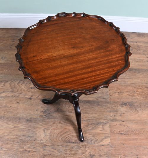GEORGIAN REVIVAL WINE TABLE SIDE TIP TOP PIE CRUST - ADDITIONAL PHOTO 3