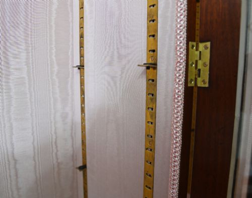 SHERATON BREAKFRONT BOOKCASE WALNUT INLAY CABINET - ADDITIONAL PHOTO 4
