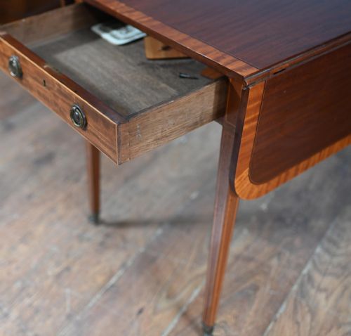 REGENCY PEMBROKE TABLE MAHOGANY SIDE DROP LEAF - ADDITIONAL PHOTO 4