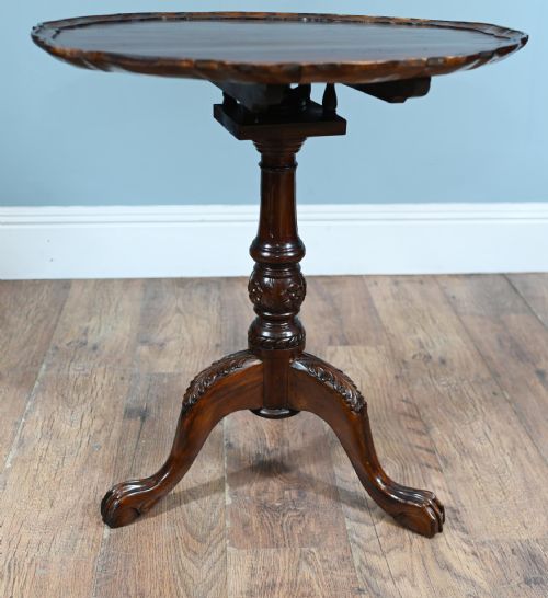 GEORGIAN REVIVAL TILT TOP TABLE WINE SIDE MAHOGANY
