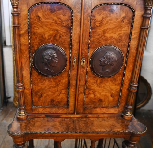 VICTORIAN WALNUT CABINET ON STAND BRONZE PLAQUES 1840 - ADDITIONAL PHOTO 9