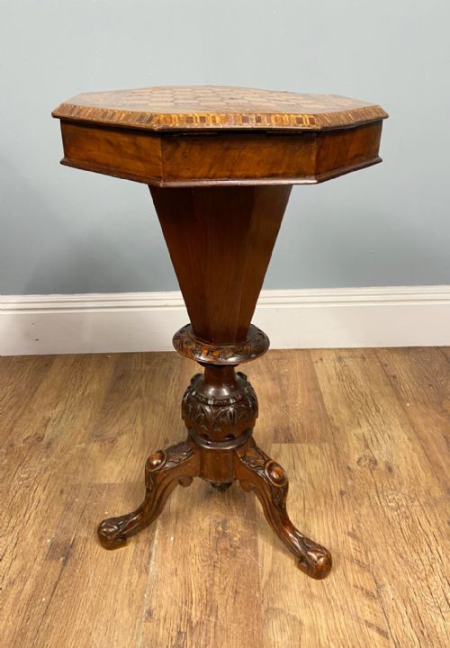 VICTORIAN SEWING BOX GAMES CHESS TABLE SIDE 1880 - ADDITIONAL PHOTO 1