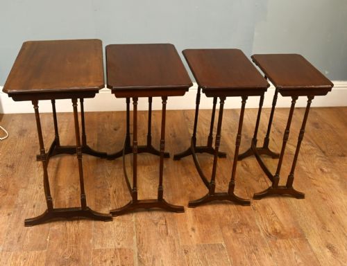 GEORGIAN NEST TABLES MAHOGANY SET FOUR SIDE REVIVAL - ADDITIONAL PHOTO 2