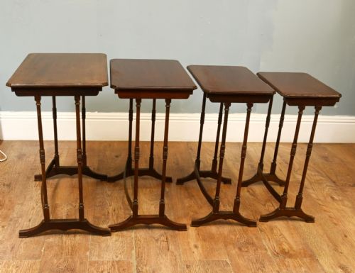 GEORGIAN NEST TABLES MAHOGANY SET FOUR SIDE REVIVAL - ADDITIONAL PHOTO 4