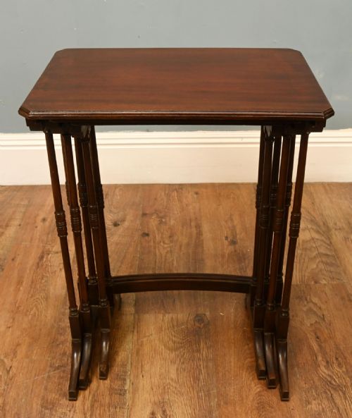 GEORGIAN NEST TABLES MAHOGANY SET FOUR SIDE REVIVAL - ADDITIONAL PHOTO 6