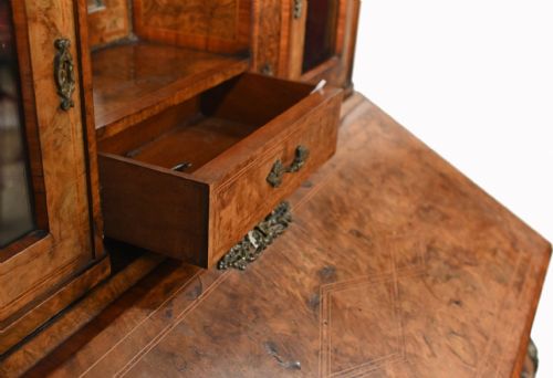 ANTIQUE FRENCH DESK WALNUT BONHEUR DE JOUR LADIES DESK CIRCA 1880 - ADDITIONAL PHOTO 3