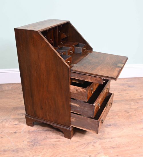 VICTORIAN BUREAU WALNUT ANTIQUE WRITING TABLE 1890 - ADDITIONAL PHOTO 1