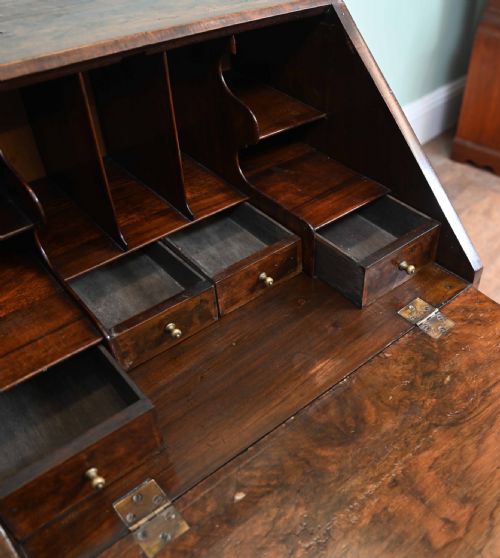 VICTORIAN BUREAU WALNUT ANTIQUE WRITING TABLE 1890 - ADDITIONAL PHOTO 5
