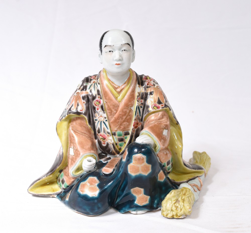 Japanese Kutani Porcelain Statue Male Figurine 1890 View II