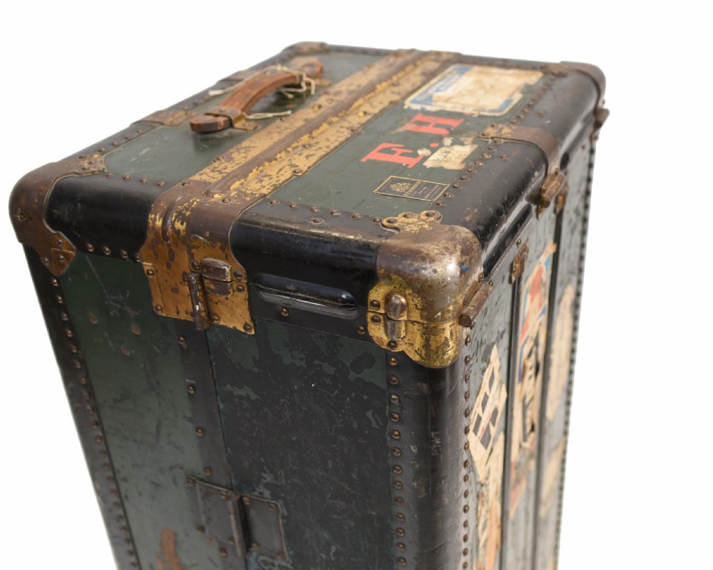 Vintage Steamer Trunk Luggage Case Harrison and Co New York View VIII