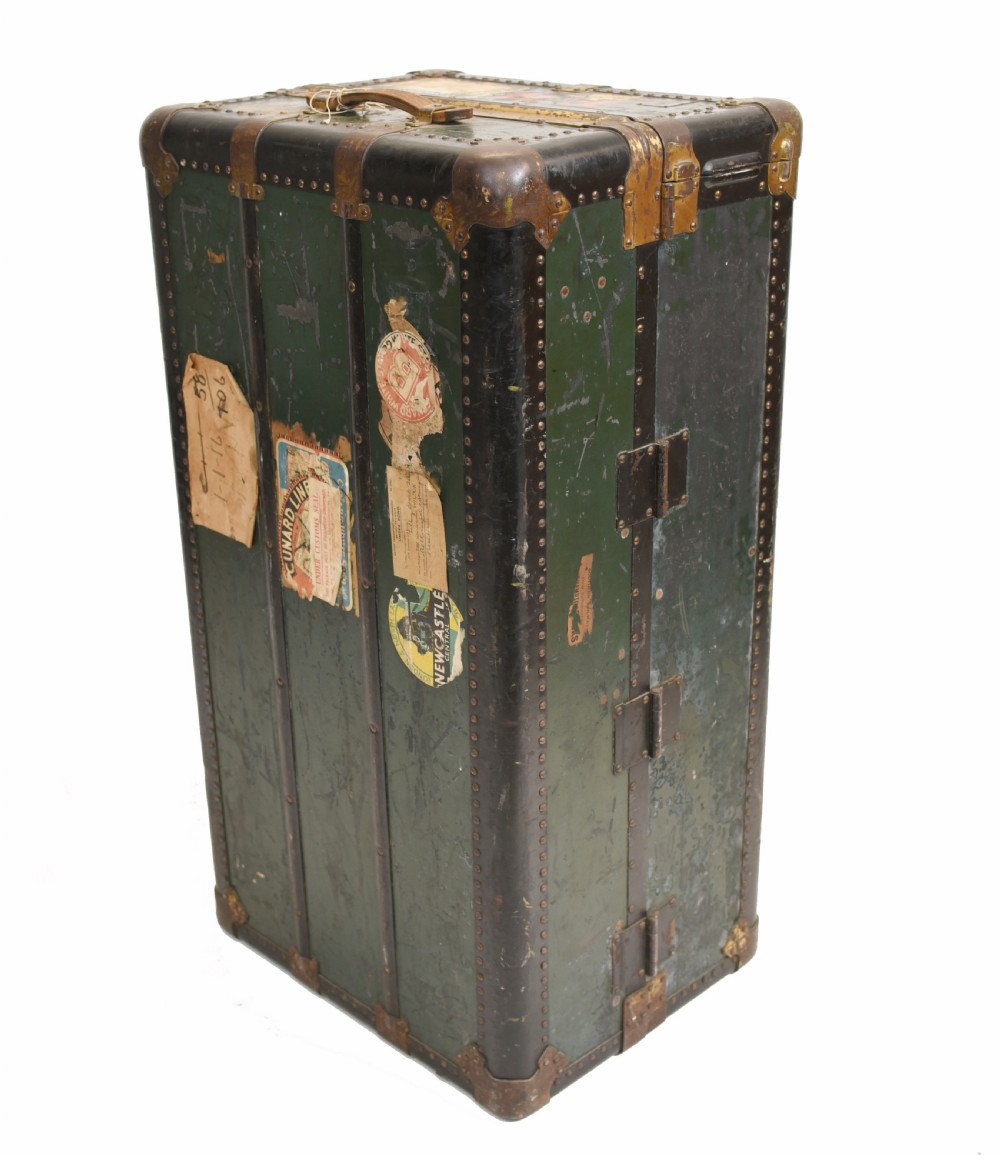 Vintage Steamer Trunk Luggage Case Harrison and Co New York View IX