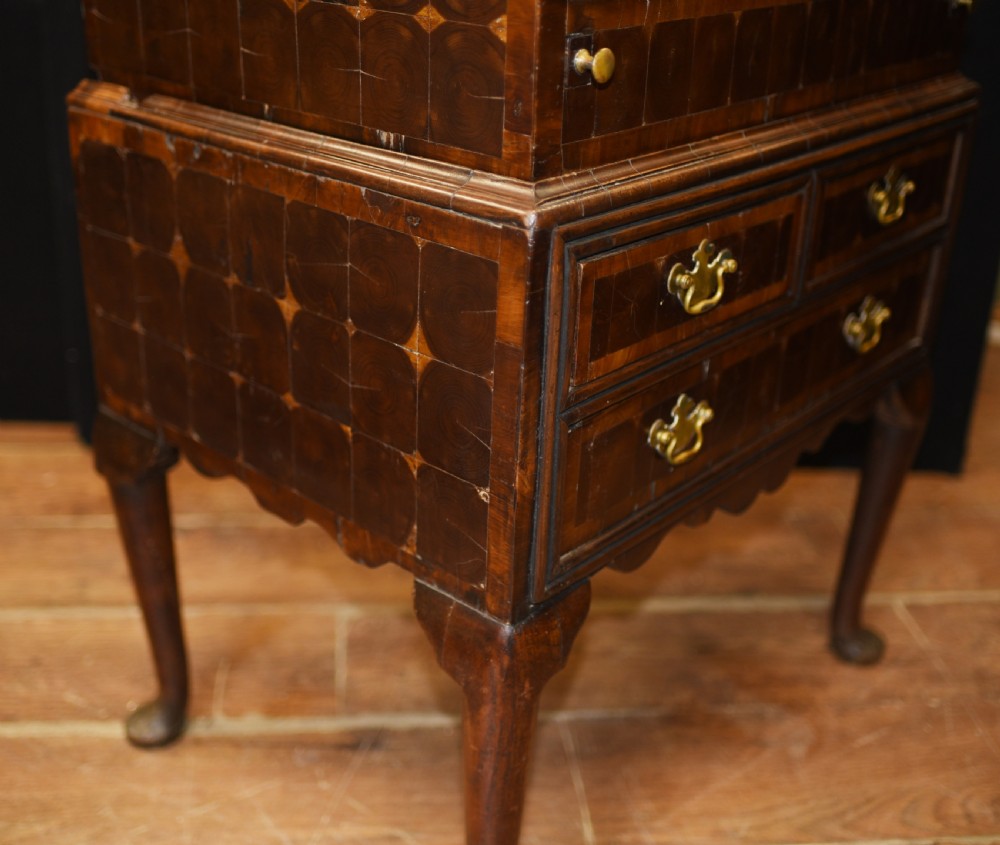 Queen Anne Bureau Desk - Oyster Walnut Antique 1720 View VI
