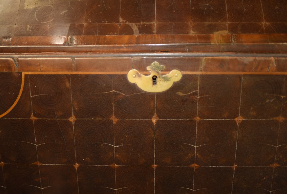 Queen Anne Bureau Desk - Oyster Walnut Antique 1720 View IX