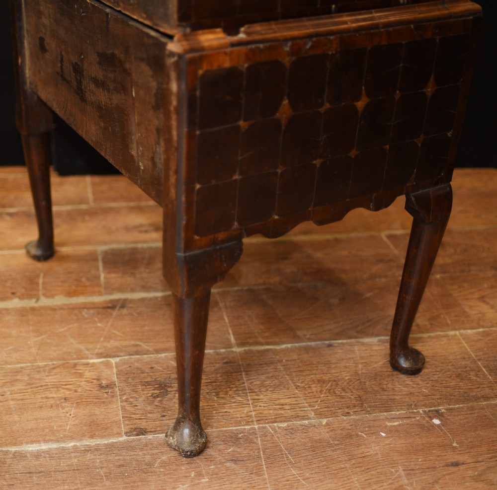 Queen Anne Bureau Desk - Oyster Walnut Antique 1720 View XVII