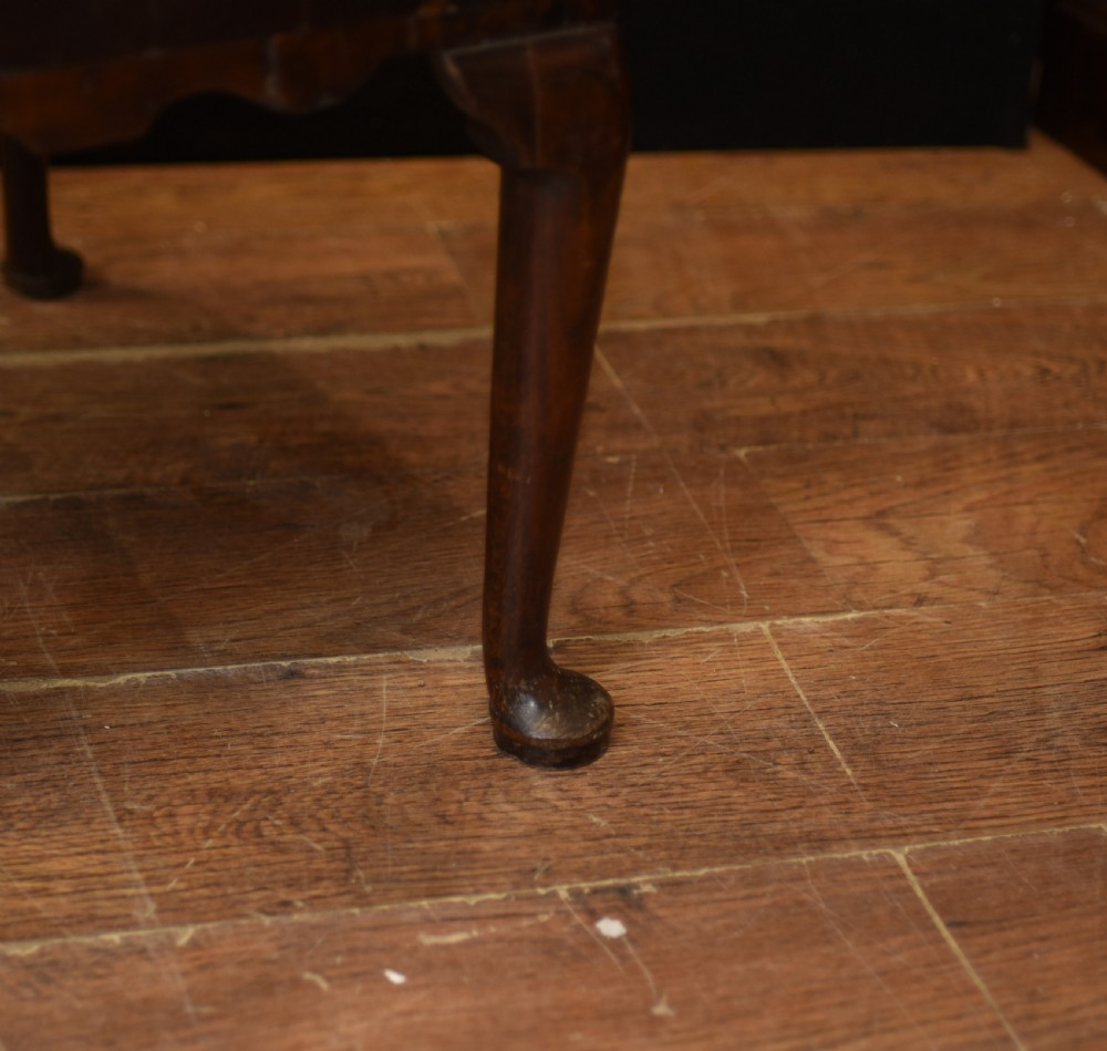 Queen Anne Bureau Desk - Oyster Walnut Antique 1720 View XIX