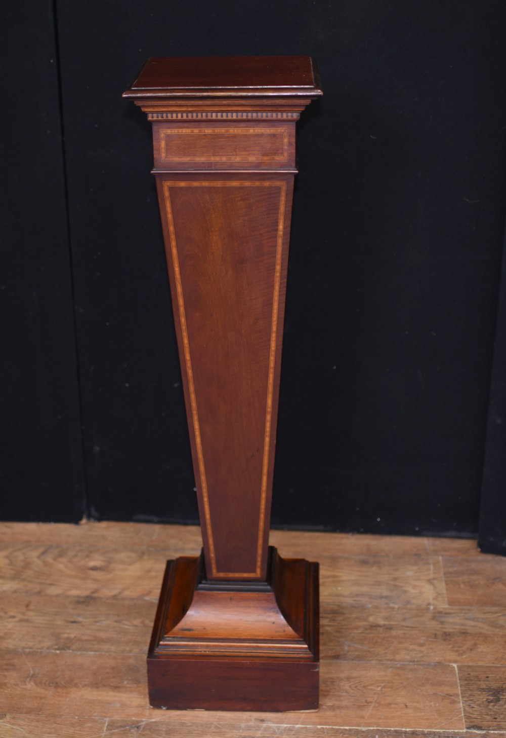 Edwardian Pedestal Column - Display Table View III