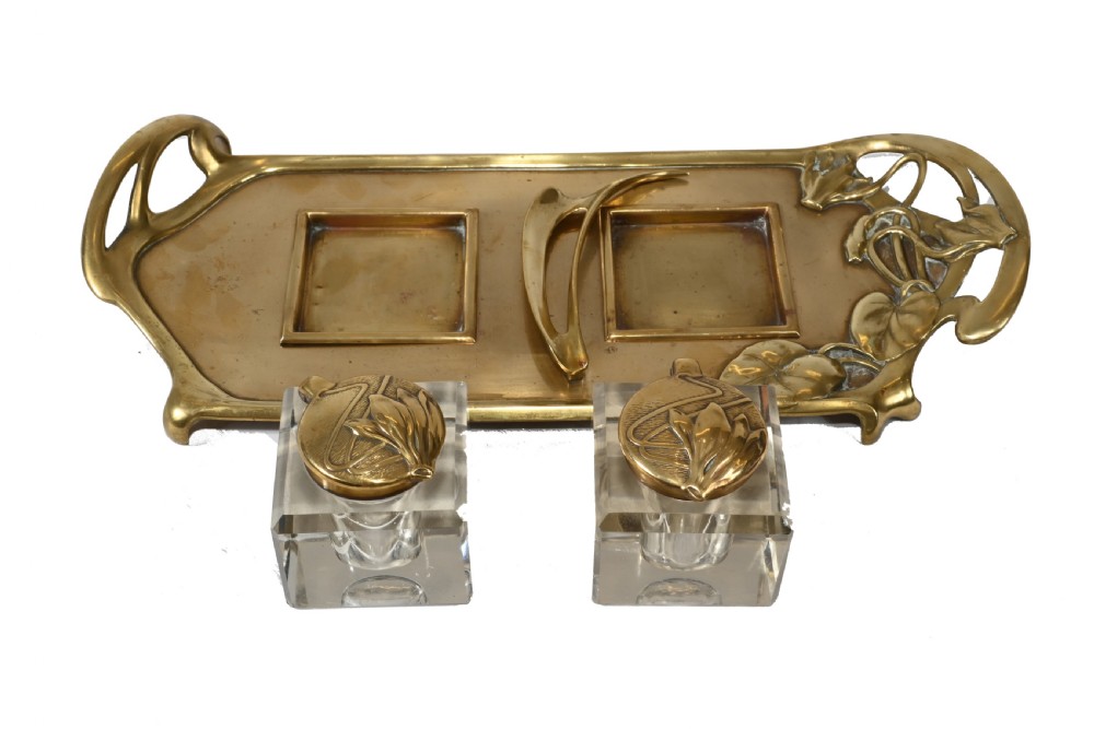 Vintage Art Nouveau Inkwell Brass 1930s View V