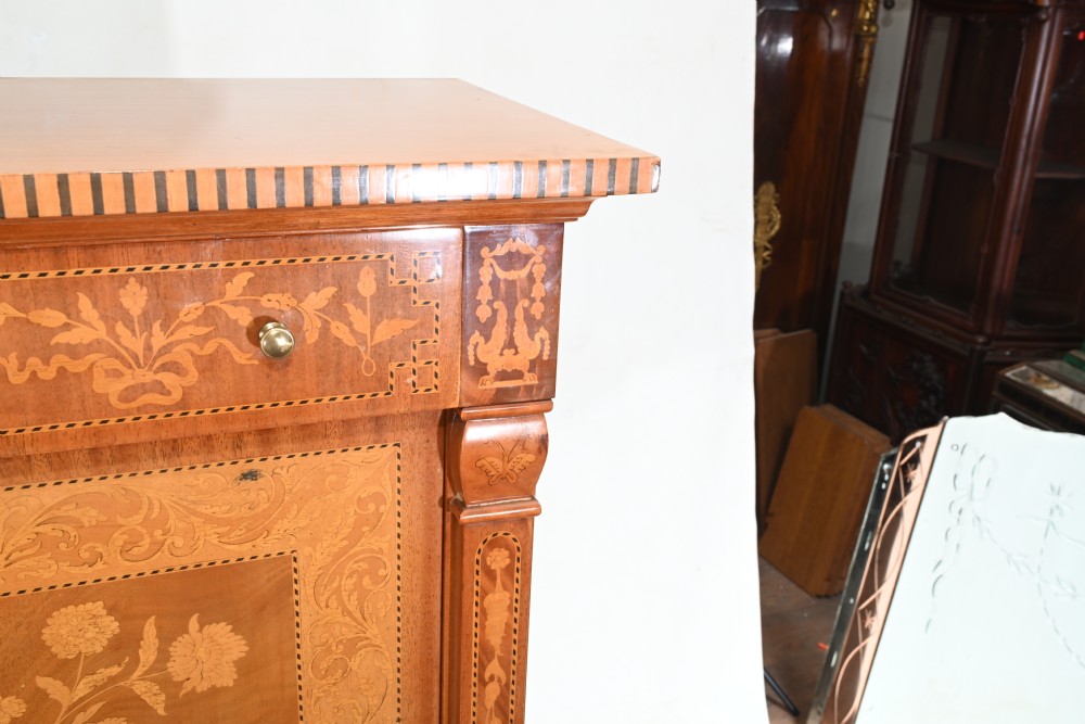 Dutch Marquetry Escritoire Desk 1890 Inlay View IV