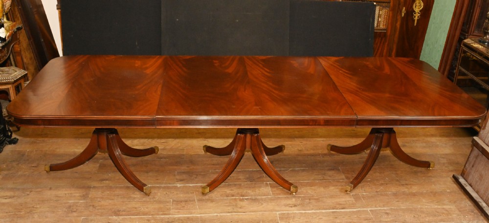 Regency Dining Table Mahogan Extending Regency Pedestal Base View III