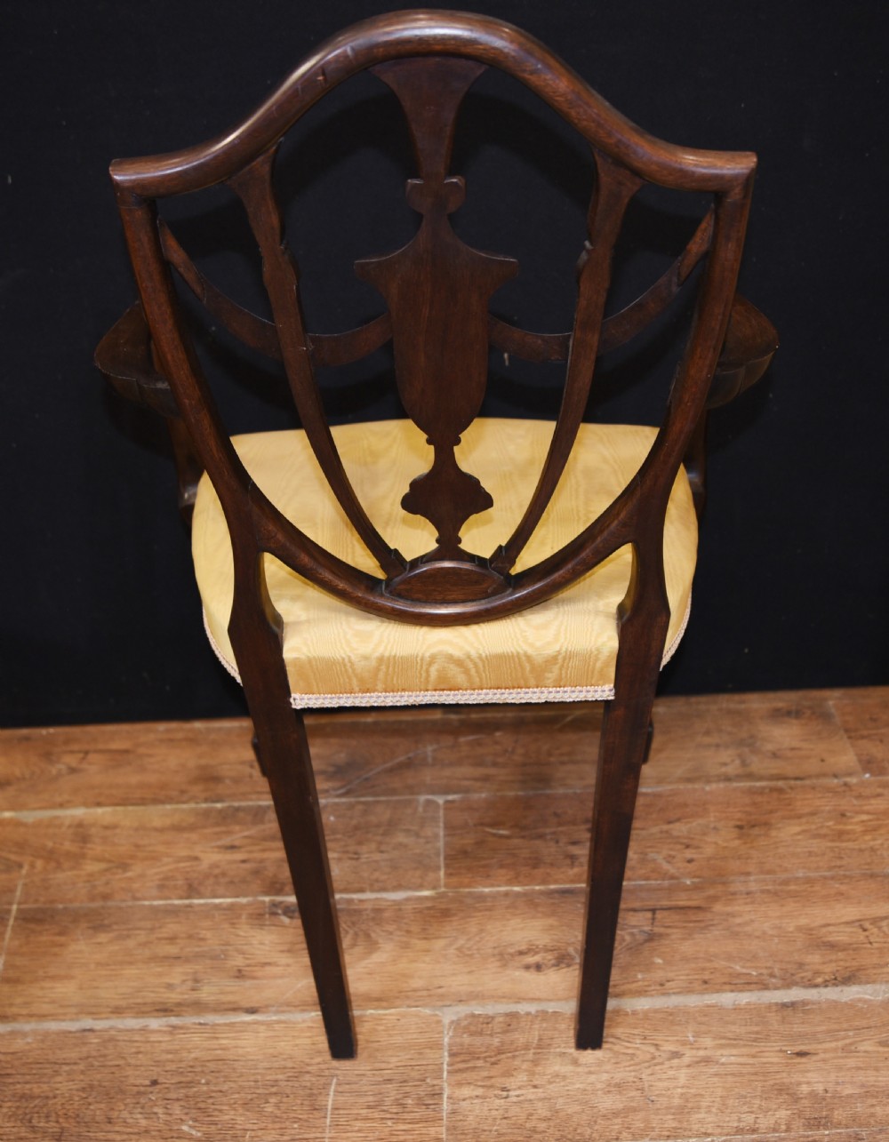 Set 10 Adams Shield Back Dining Chairs Mahogany View VII