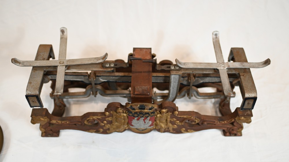 Set Victorian Scales Cast Iron Coloured Crest Weights View VII