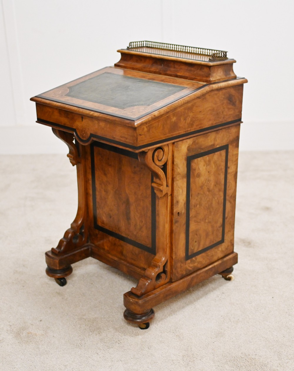 Victorian Davenport Desk Walnut 1880
