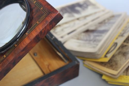 VICTORIAN STEREOSCOPE - ADDITIONAL PHOTO 1