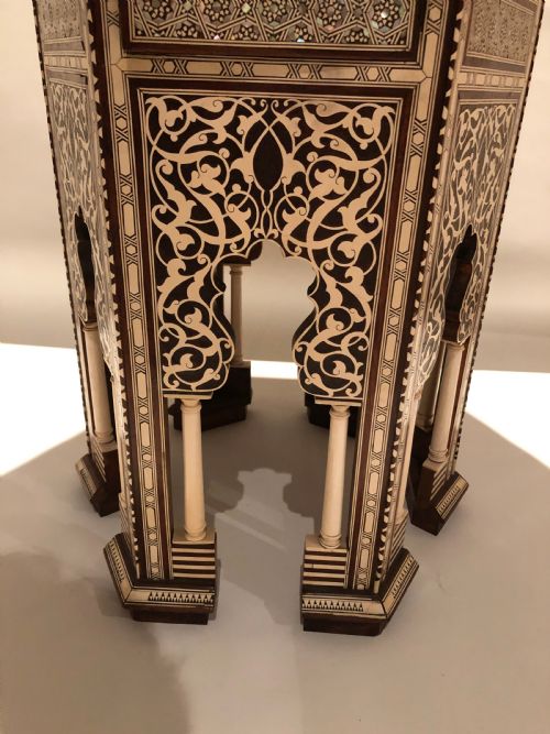 ISLAMIC TABLE - ADDITIONAL PHOTO 3