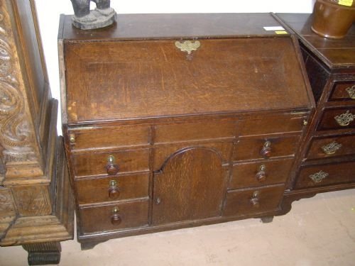 Oak Bureau