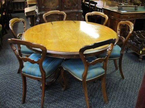 Table and 6 Chairs