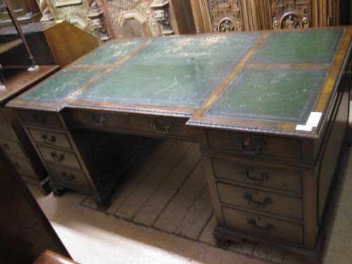 Partners Desk