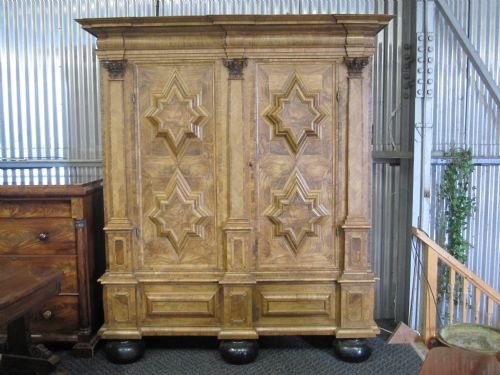 Armoire