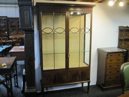 Display Cabinet