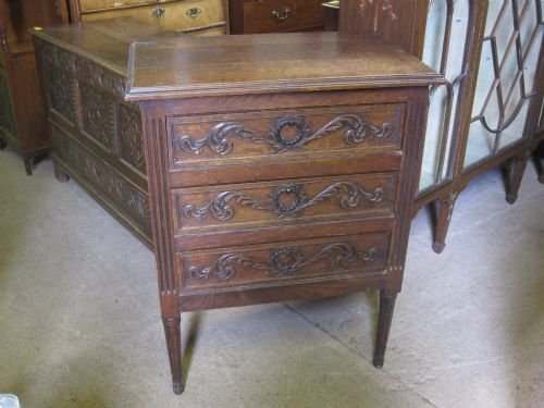 Oak Chest