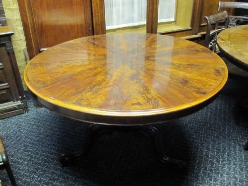 Looe Table