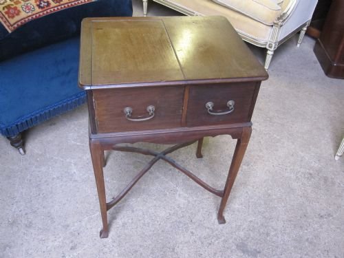 Smokers Table