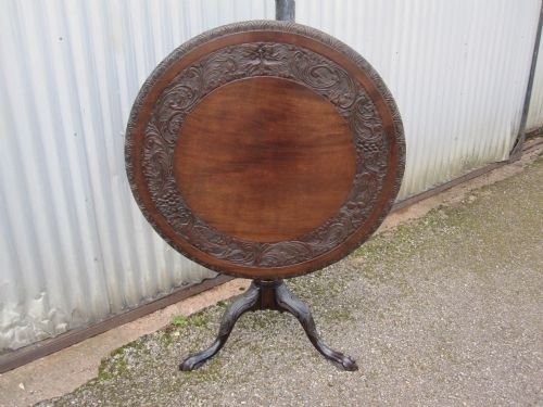 Tri Pod Table