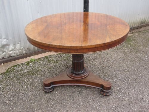 Looe Table