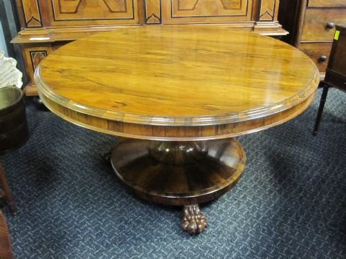 Looe Table