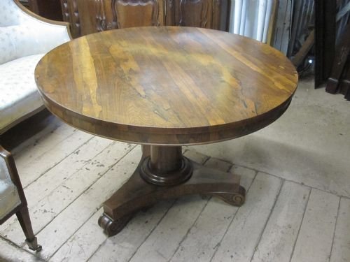 Looe Table
