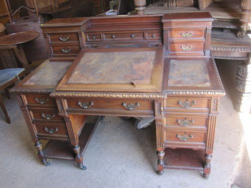 Pedestal Desk