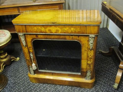 Pier Cabinet