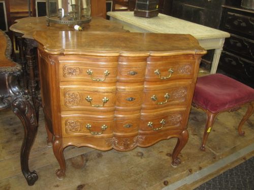 Commode Chest