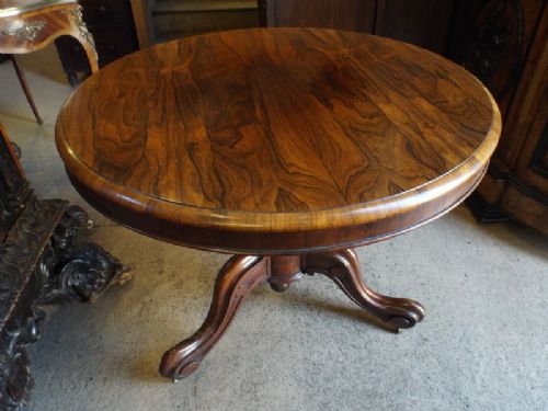 Looe Table