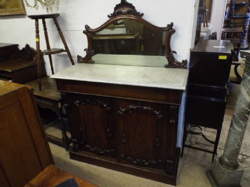 Chiffonier
